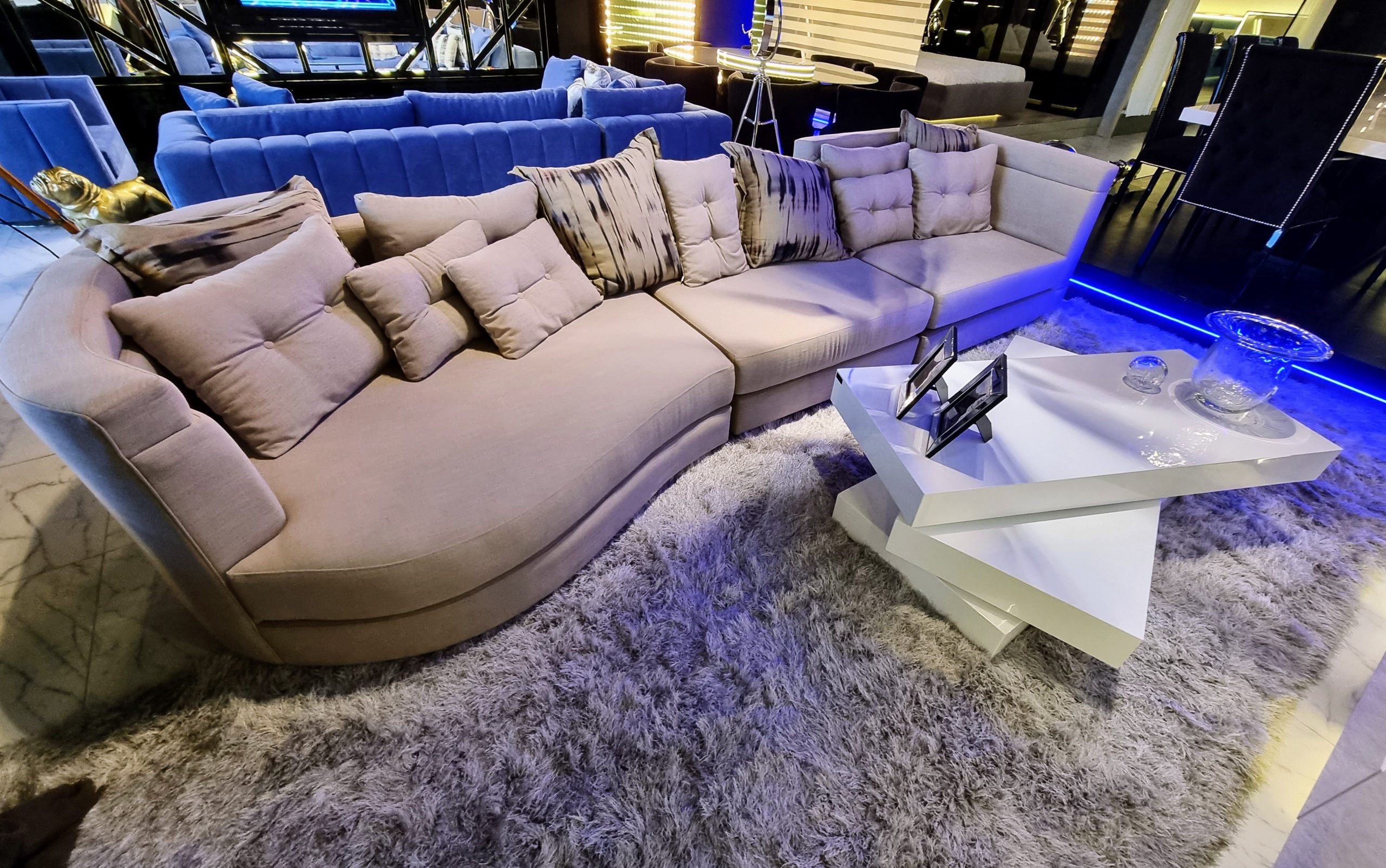 MC luxury furniture store in Miami FL modern furniture design