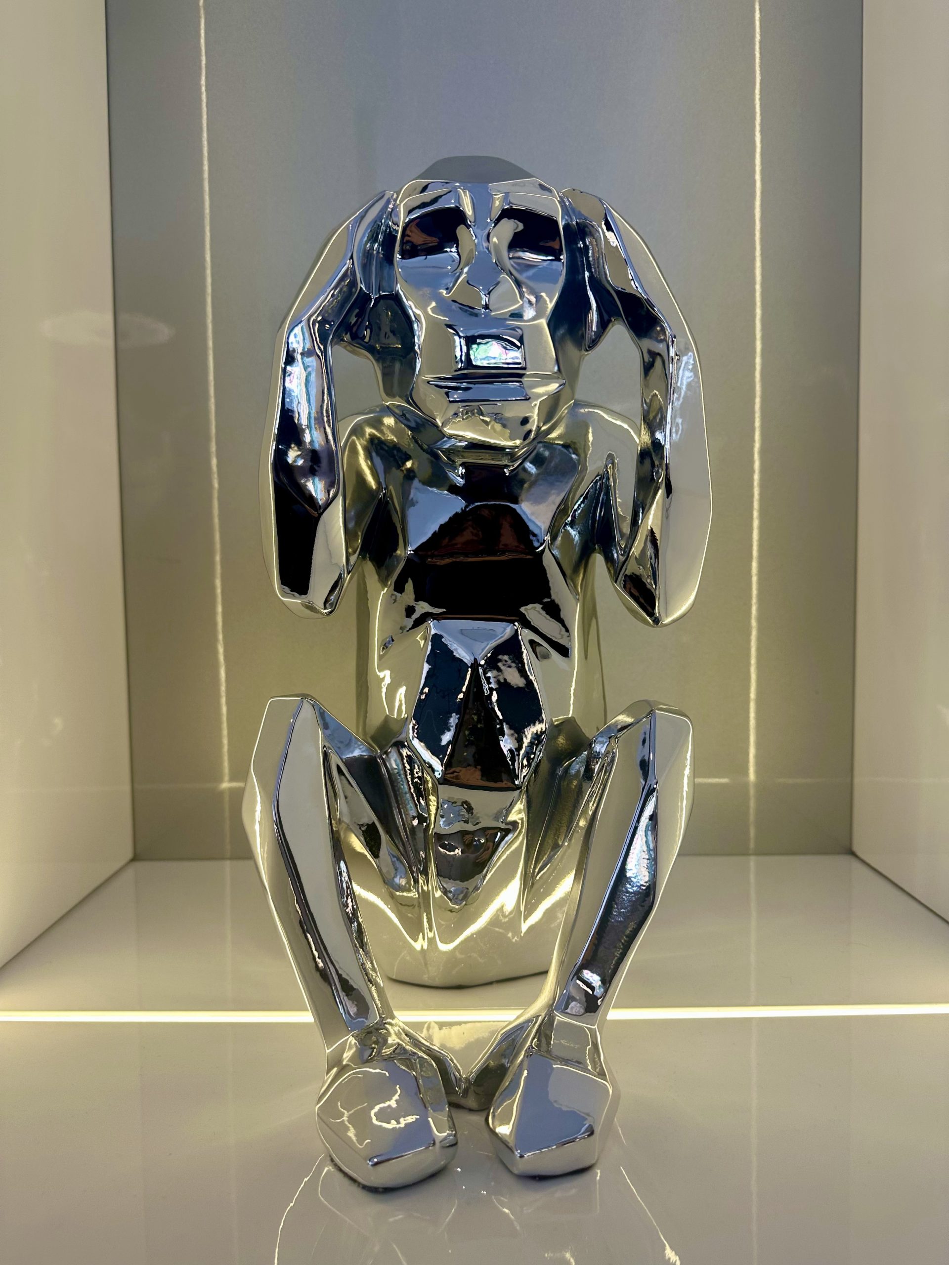 MC luxury furniture store in Miami FL modern furniture design